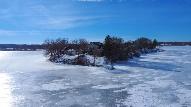 $3,150,000 | 3396 Kings Point Road, Excelsior, MN 55331