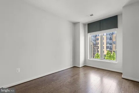 $869,000 | 820 Thompson Crescent, Unit 26, Rockville, MD 20852