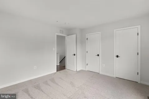 $869,000 | 820 Thompson Crescent, Unit 26, Rockville, MD 20852