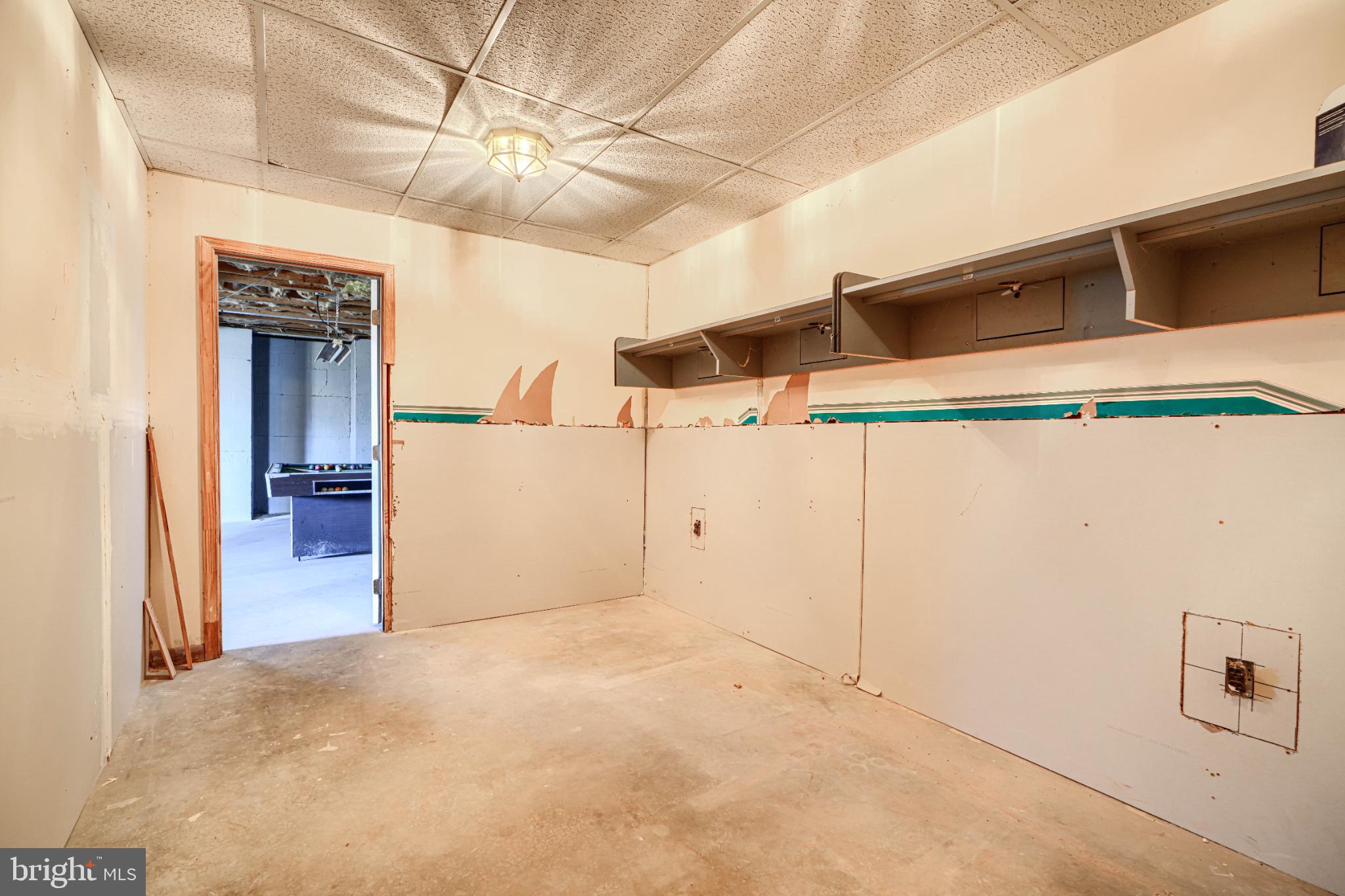 1216 Bachmans Valley Road Westminster, MD 21158 - Photo 59 of 70 Renovation-ready space with endless potential.