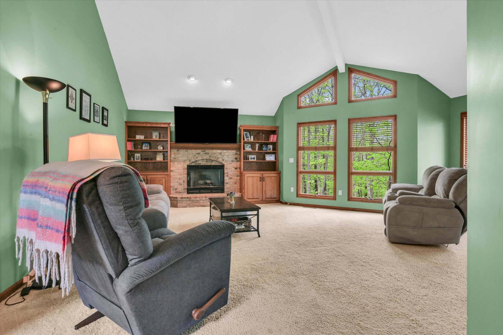 5353 Bailey Avenue Clinton, IL 61727 - Photo 9 of 72
