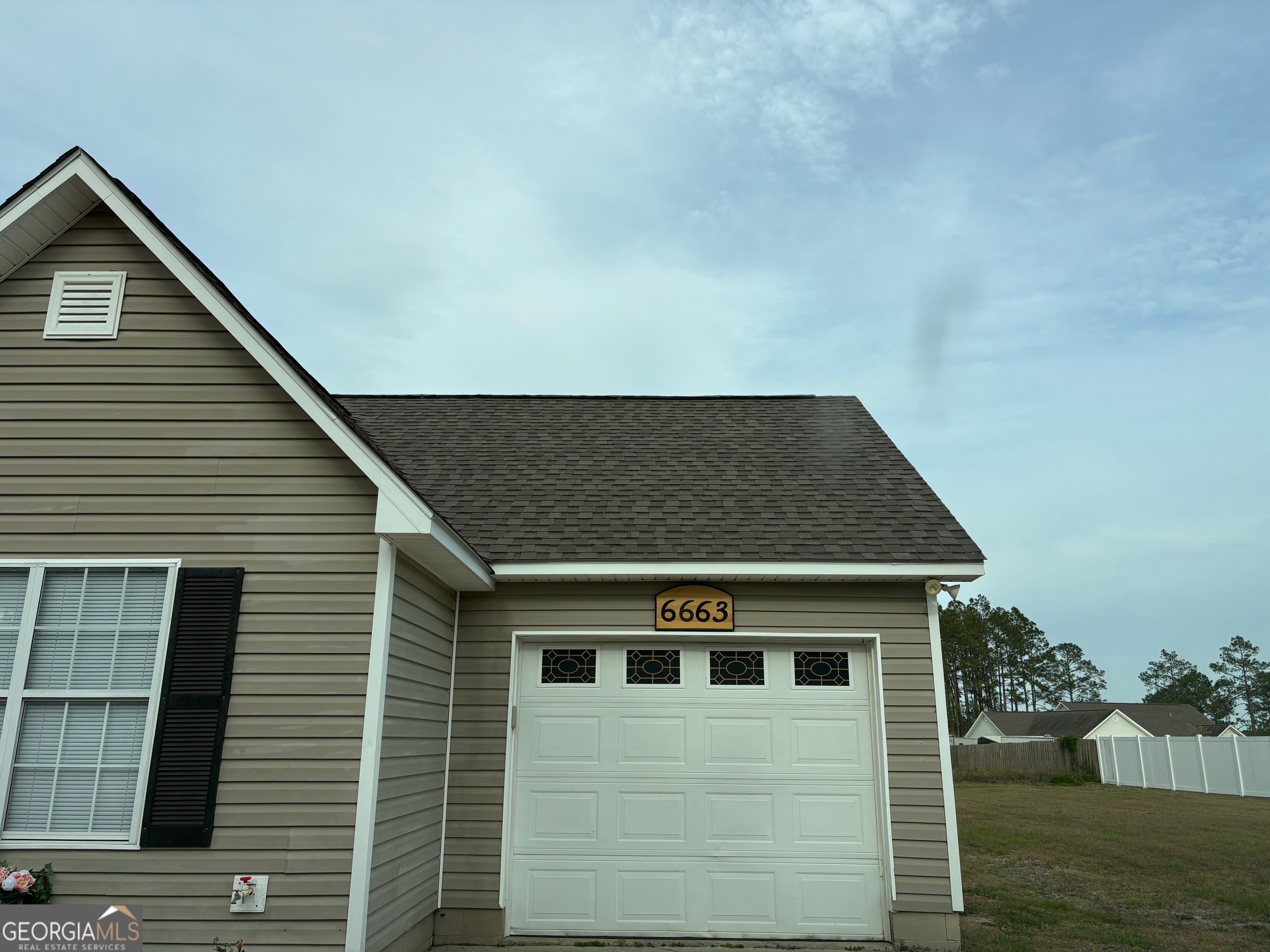 6663 Pine Ridge Circle Blackshear, GA 31516 - Photo 2 of 34