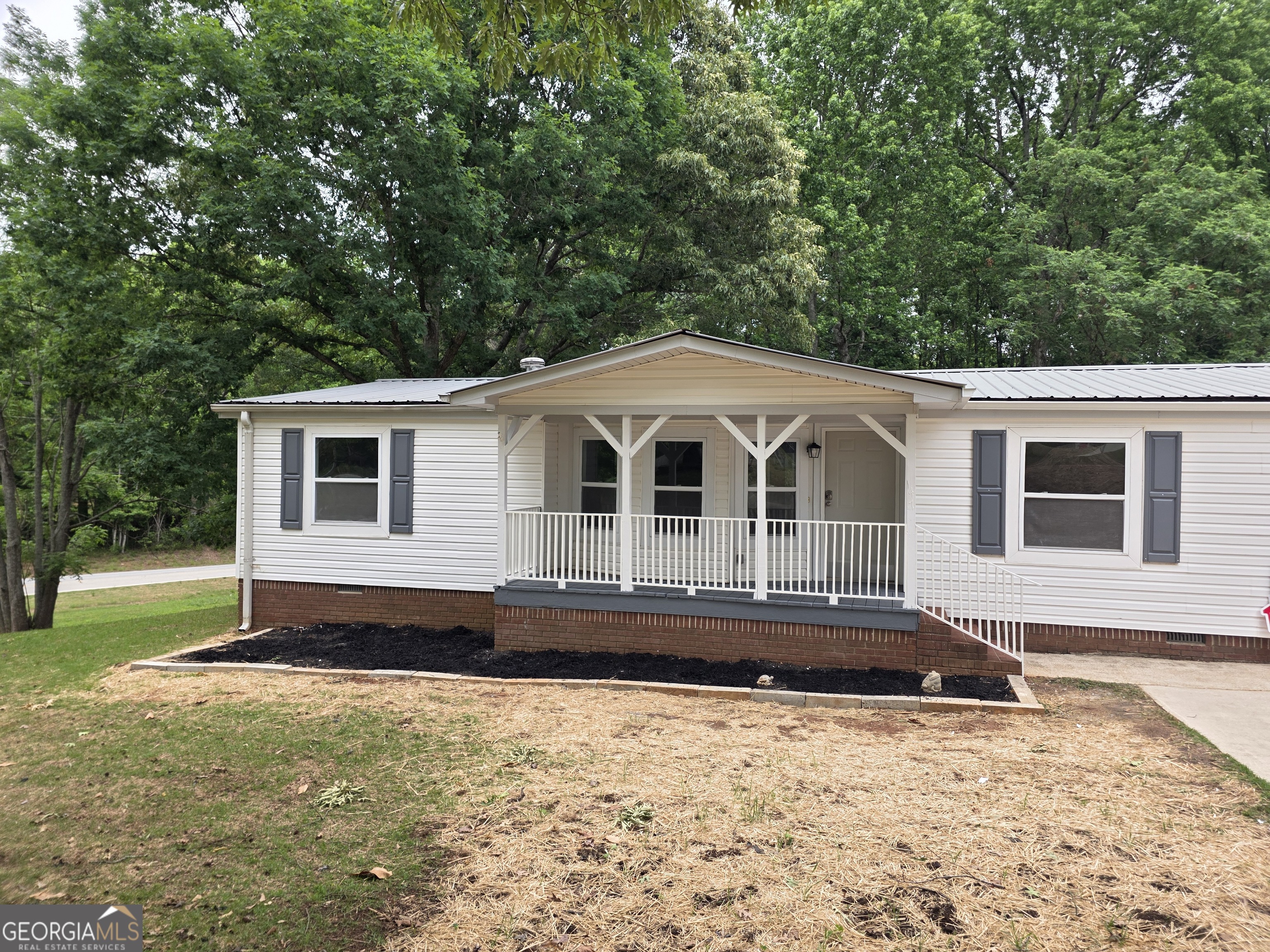 47 Forest Lake Road Pendergrass, GA 30567 - Photo 2 of 44