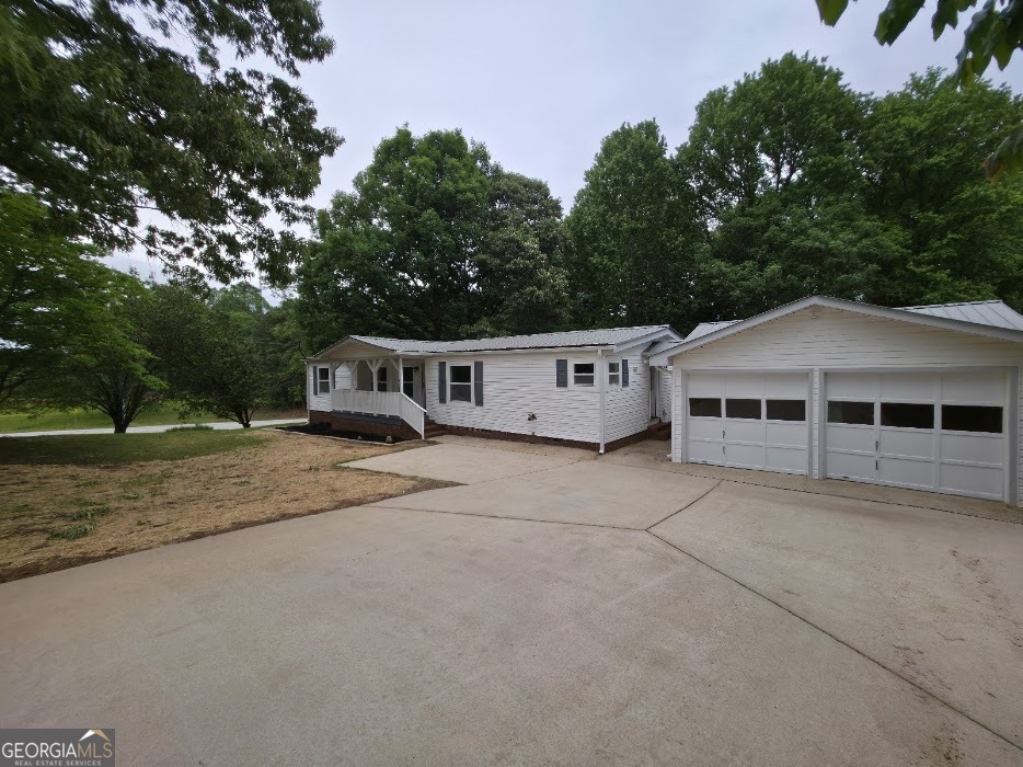 47 Forest Lake Road Pendergrass, GA 30567 - Photo 6 of 44