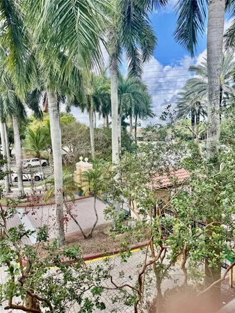 $2,295 | 4856 North State Road 7, Pompano Beach, FL 33073