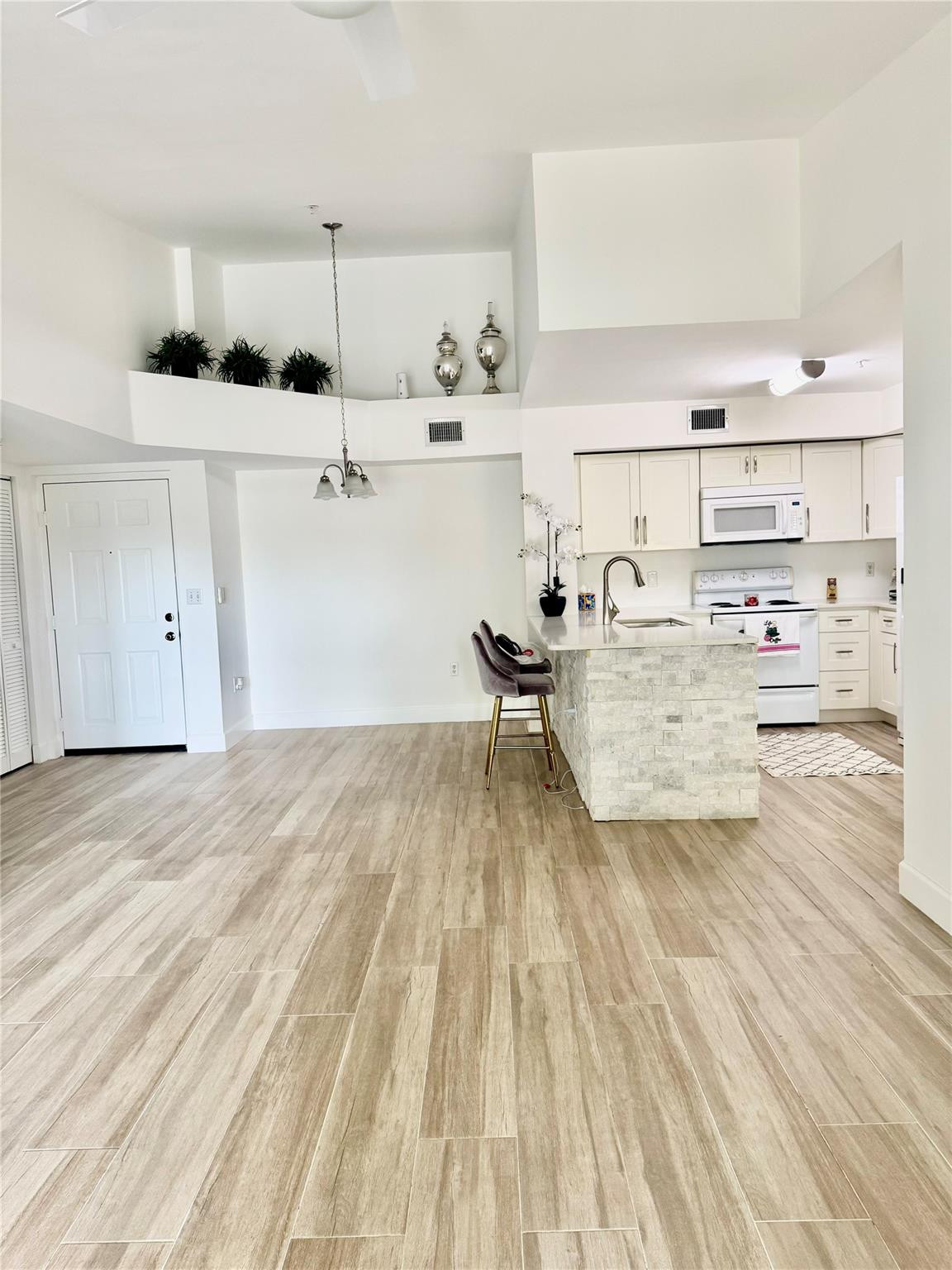 4856 North State Road 7 Pompano Beach, FL 33073 - Photo 6 of 19 Photo 7