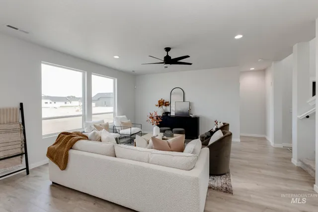 $614,990 | 1102 East Crab Spgs Street, Nampa, ID 83686