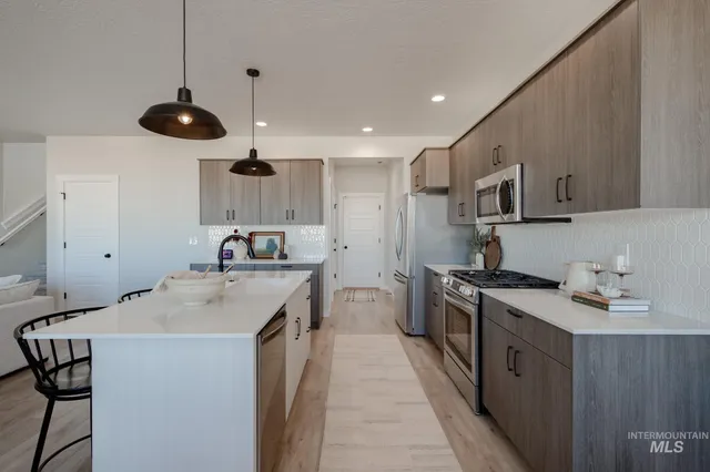 $614,990 | 1102 East Crab Spgs Street, Nampa, ID 83686