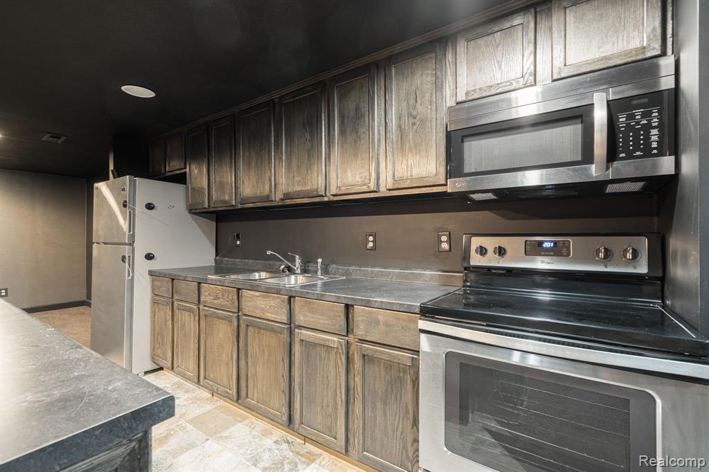 6803 Napoleon Road Jackson, MI 49201 - Photo 43 of 59