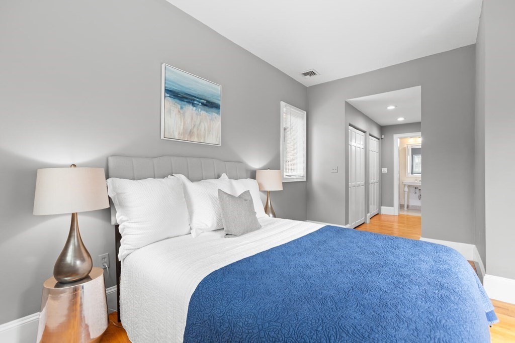 7 Holyoke Street, Unit 4 Boston, MA 02116 - Photo 13 of 22