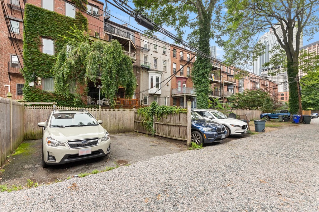 7 Holyoke Street, Unit 4 Boston, MA 02116 - Photo 19 of 22