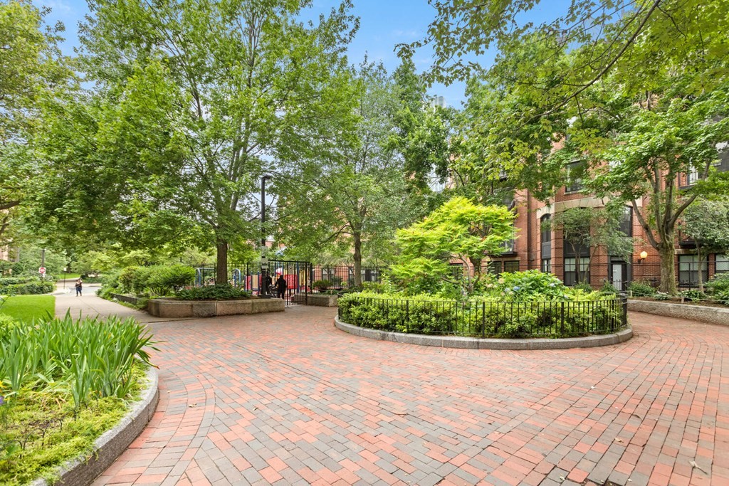 7 Holyoke Street, Unit 4 Boston, MA 02116 - Photo 21 of 22