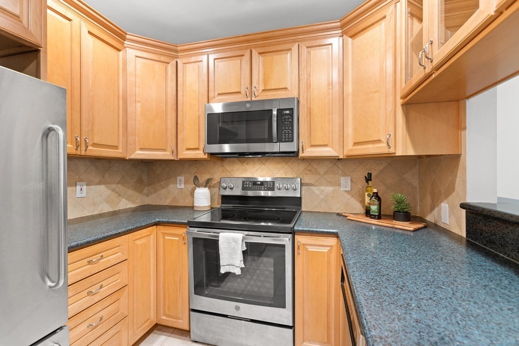 7 Holyoke Street, Unit 4 Boston, MA 02116 - Photo 10 of 22