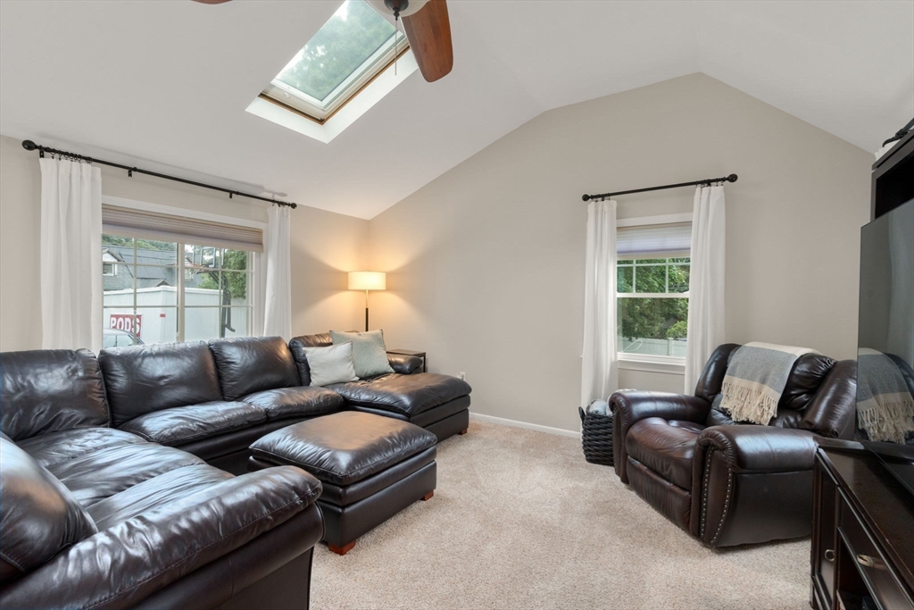 29 Laurel Road Norwood, MA 02062 - Photo 9 of 32 Gallery Image 9