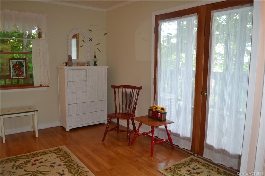 1622 Strawberry Ridge Road Spruce Pine, NC 28777 - Photo 8 of 32 Gallery Image 8