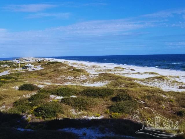 Unobstructed views down the National Seashore