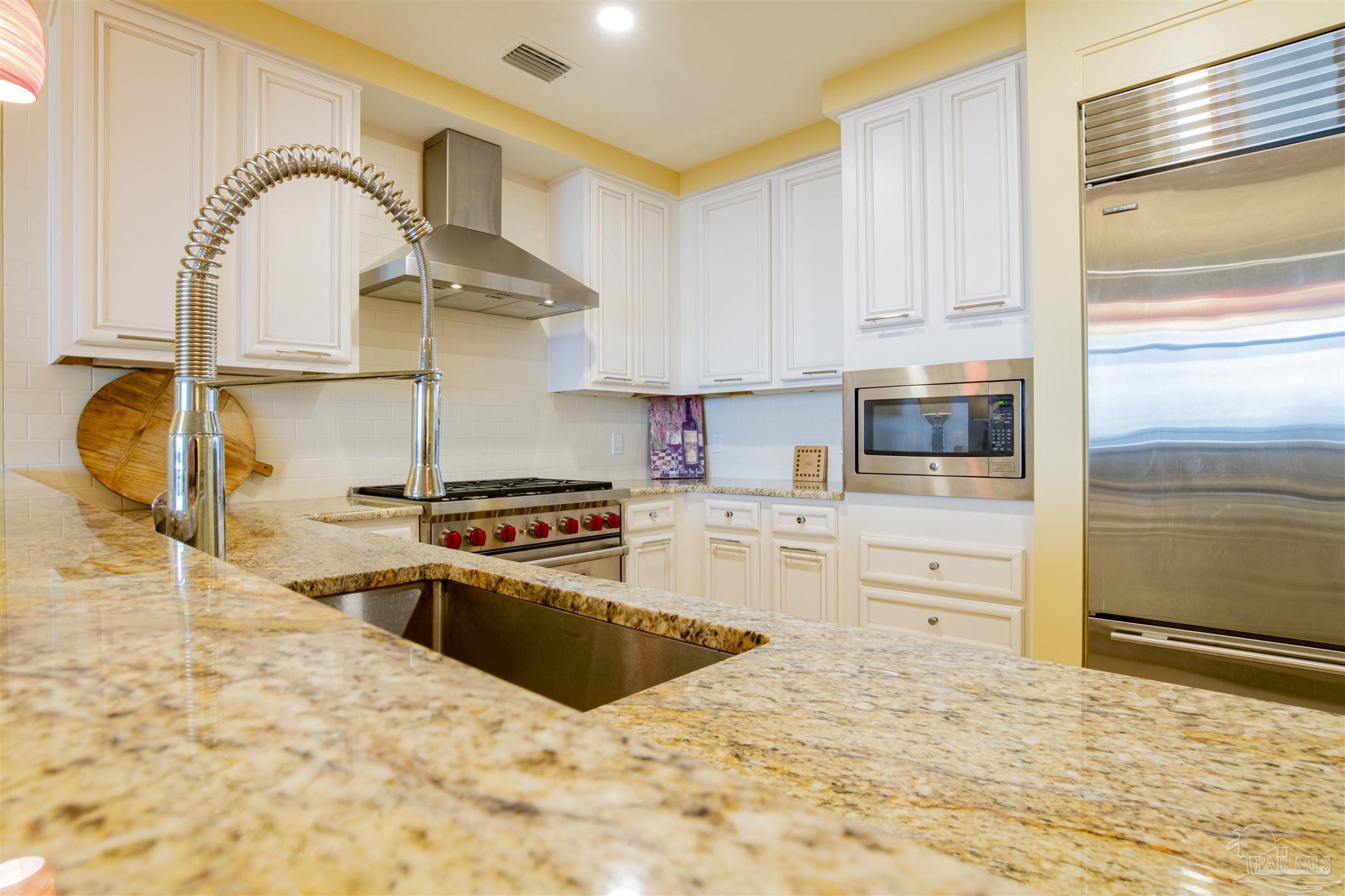 13333 Johnson Beach Road, Unit 302 Perdido Key, FL 32507 - Photo 11 of 50 Kitchen Appliances