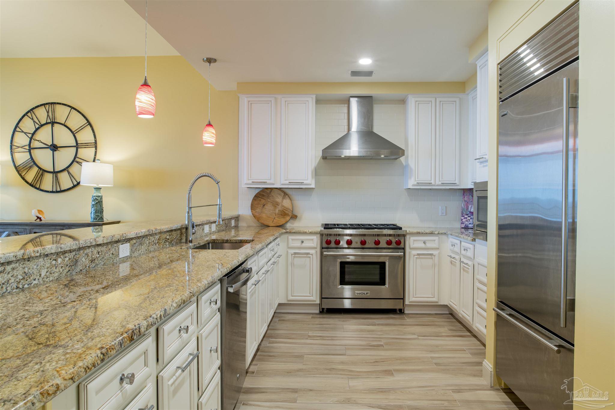 13333 Johnson Beach Road, Unit 302 Perdido Key, FL 32507 - Photo 10 of 50 High-End Kitchen