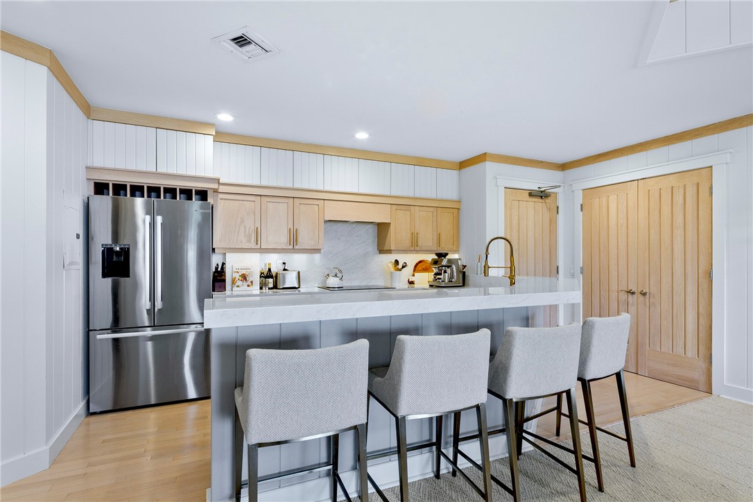 125 Corys Lane Portsmouth, RI 02871 - Photo 15 of 36