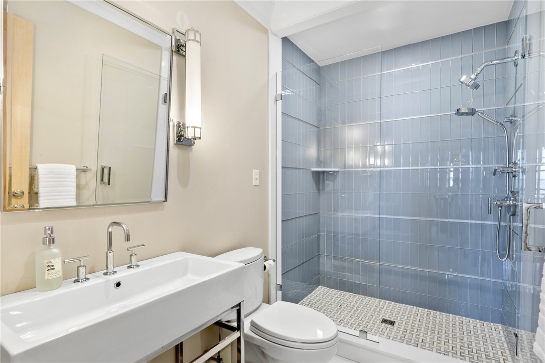 125 Corys Lane Portsmouth, RI 02871 - Photo 23 of 36