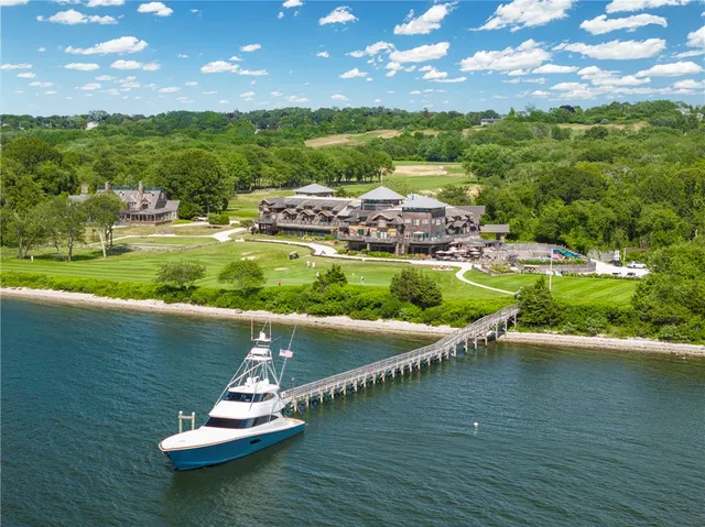 $1,899,000 | 125 Corys Lane, Portsmouth, RI 02871