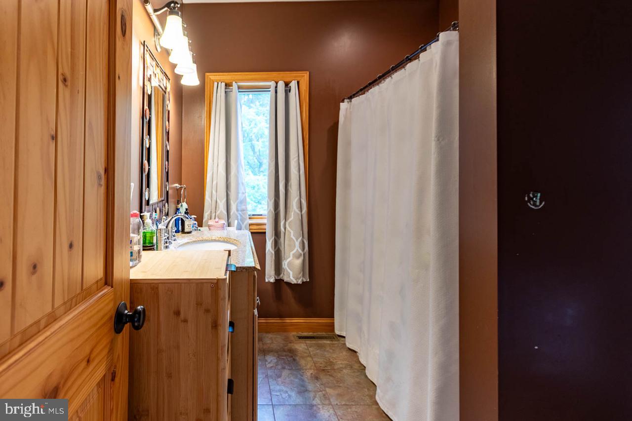 6882 Hungry Hollow Road Alexandria, PA 16611 - Photo 11 of 31