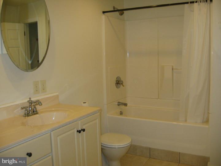 241 Schoff Road Atglen, PA 19310 - Photo 14 of 22 Bathroom