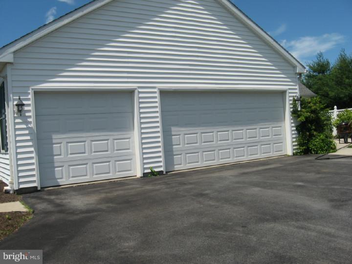 241 Schoff Road Atglen, PA 19310 - Photo 22 of 22 Garage