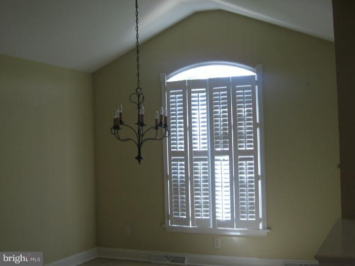 241 Schoff Road Atglen, PA 19310 - Photo 4 of 22 Dining Room