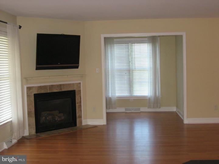 241 Schoff Road Atglen, PA 19310 - Photo 6 of 22 Living Room