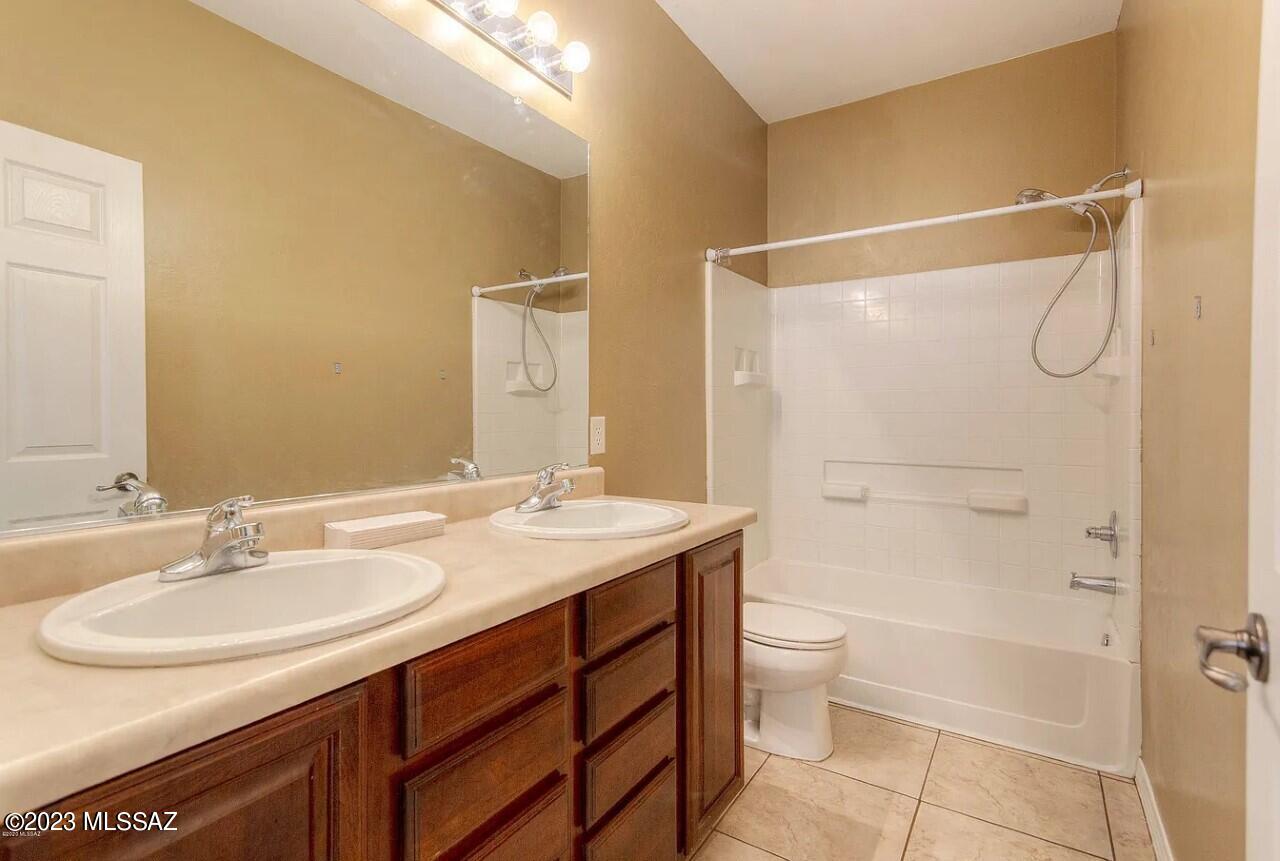 8410 West Razorbill Drive Tucson, AZ 85757 - Photo 10 of 20 Gallery Image 10