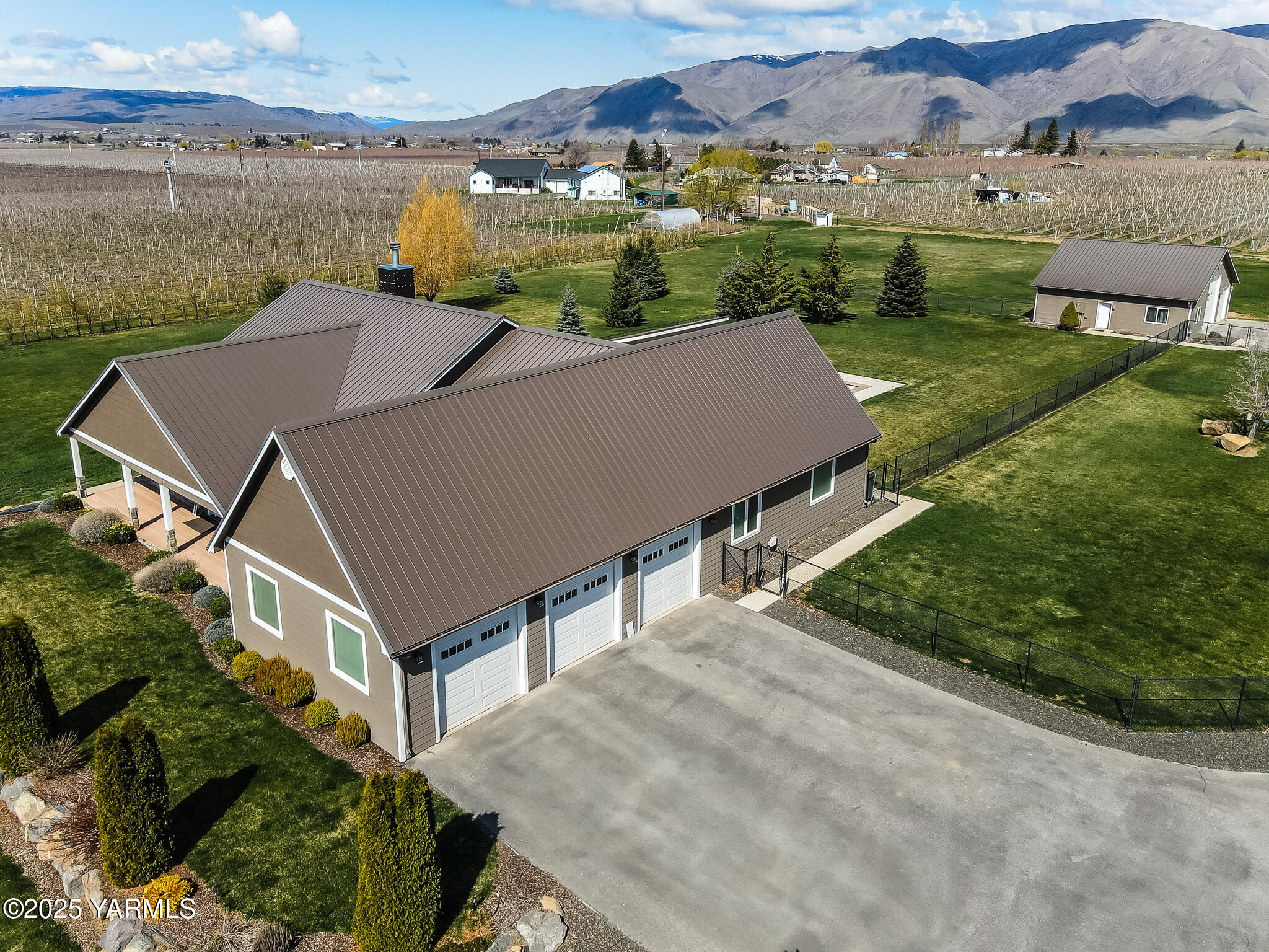 795 Rosenkranz Road Tieton, WA 98947 - Photo 4 of 34 DJI_0576