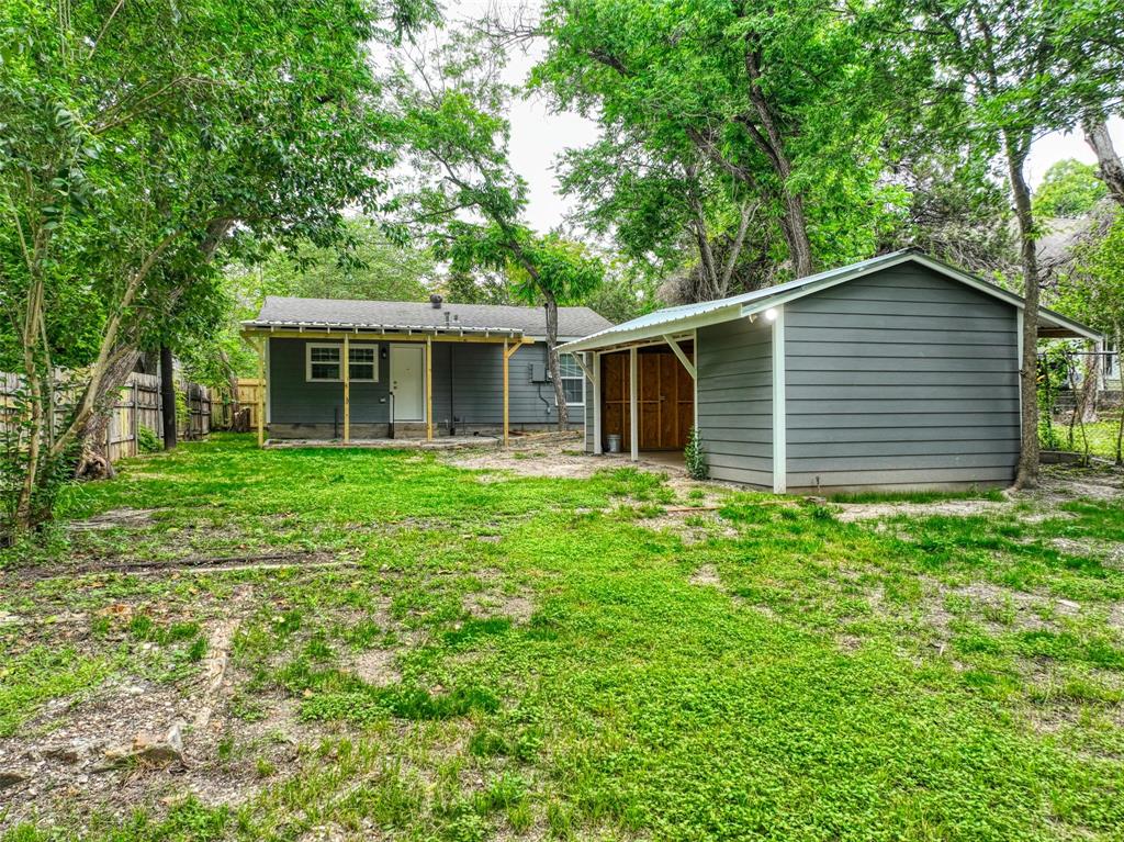 1545 Reuter Avenue Waco, TX 76708 - Photo 26 of 31 Back view of the home