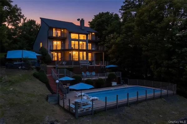 $699,900 | 26 Mandy Lane, Washingtonville, NY 10992
