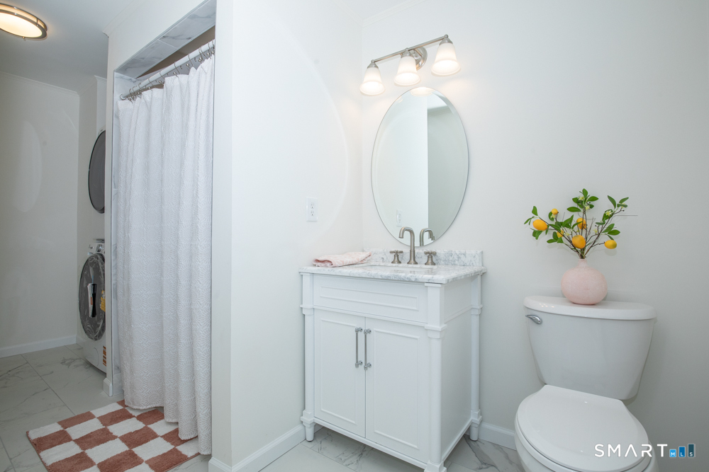 44 Farm Hill Road Wallingford, CT 06492 - Photo 18 of 38 Primary bathroom