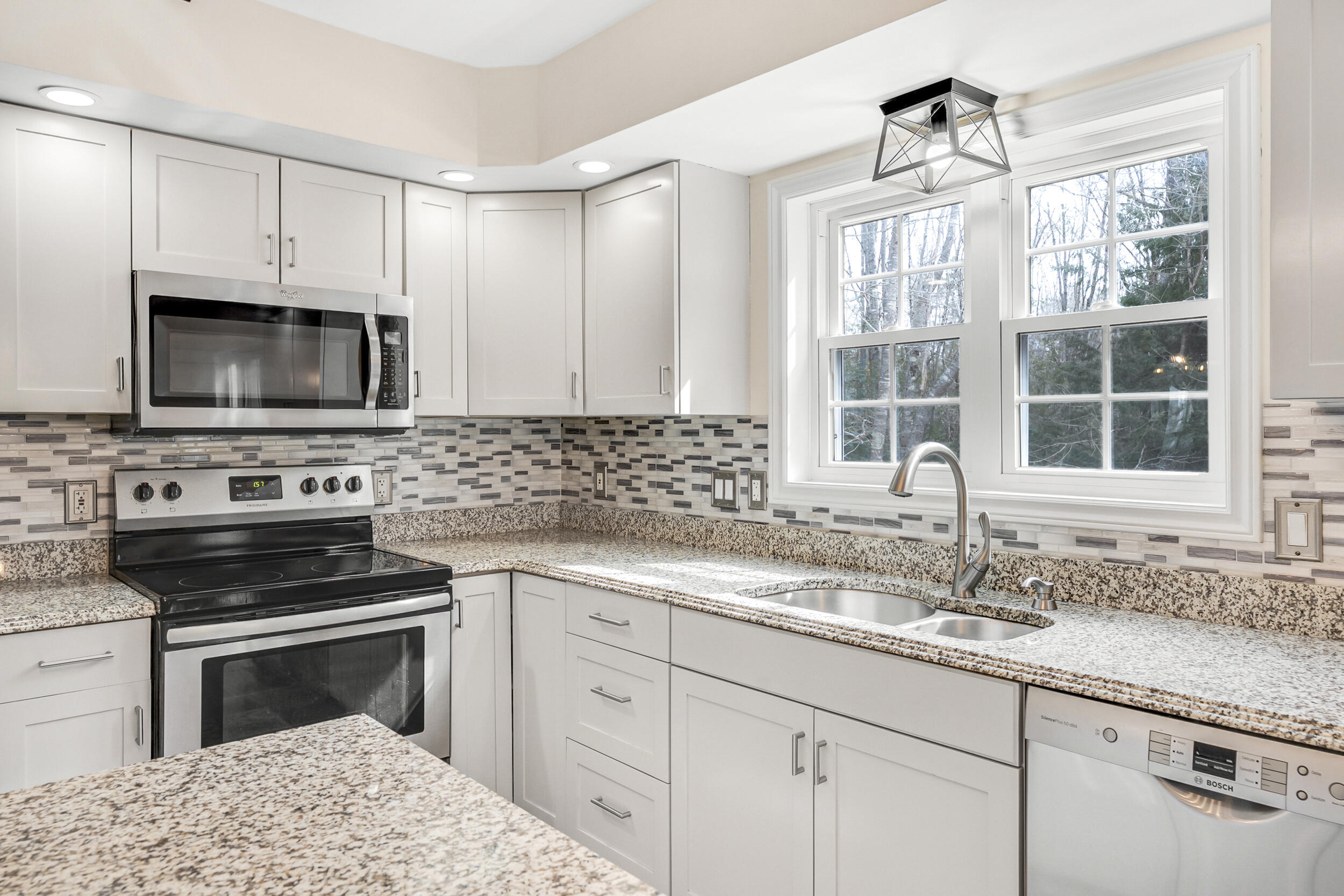 4 Parsons Farm Road Brunswick, ME 04011 - Photo 8 of 50 8_4parsonsfarm-12