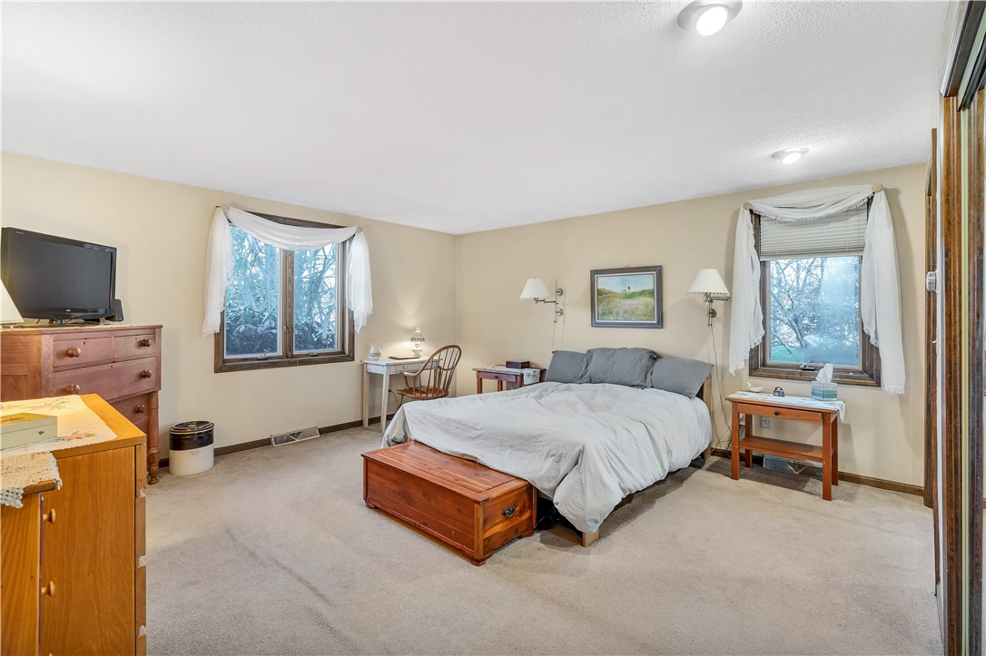 67 Viva Way Woonsocket, RI 02895 - Photo 13 of 18 Gallery Image 13