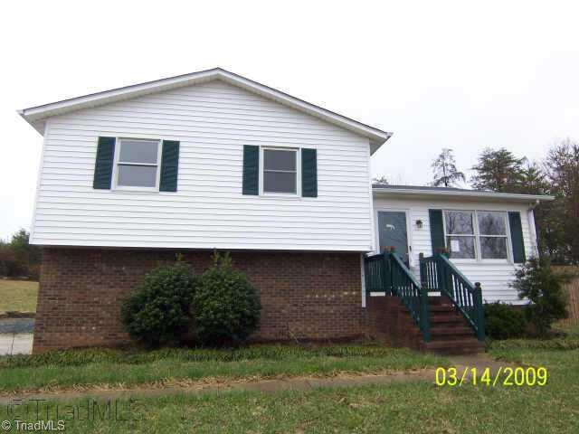 112 Maple Ridge Drive King, NC 27021 - Photo 2 of 7 Other. another view of front
