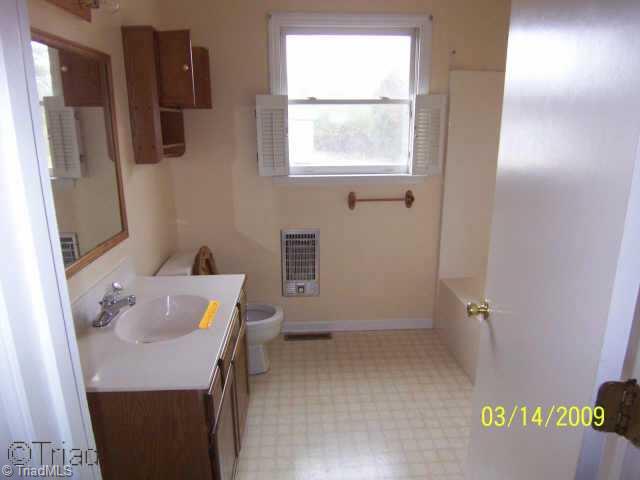 112 Maple Ridge Drive King, NC 27021 - Photo 5 of 7 Other. bathroom