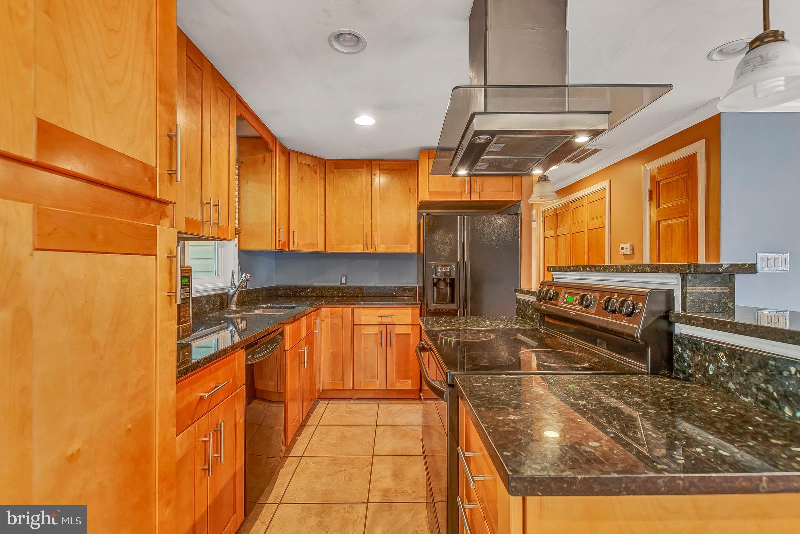 476 Bafford Road Lusby, MD 20657 - Photo 11 of 28 Kitchen