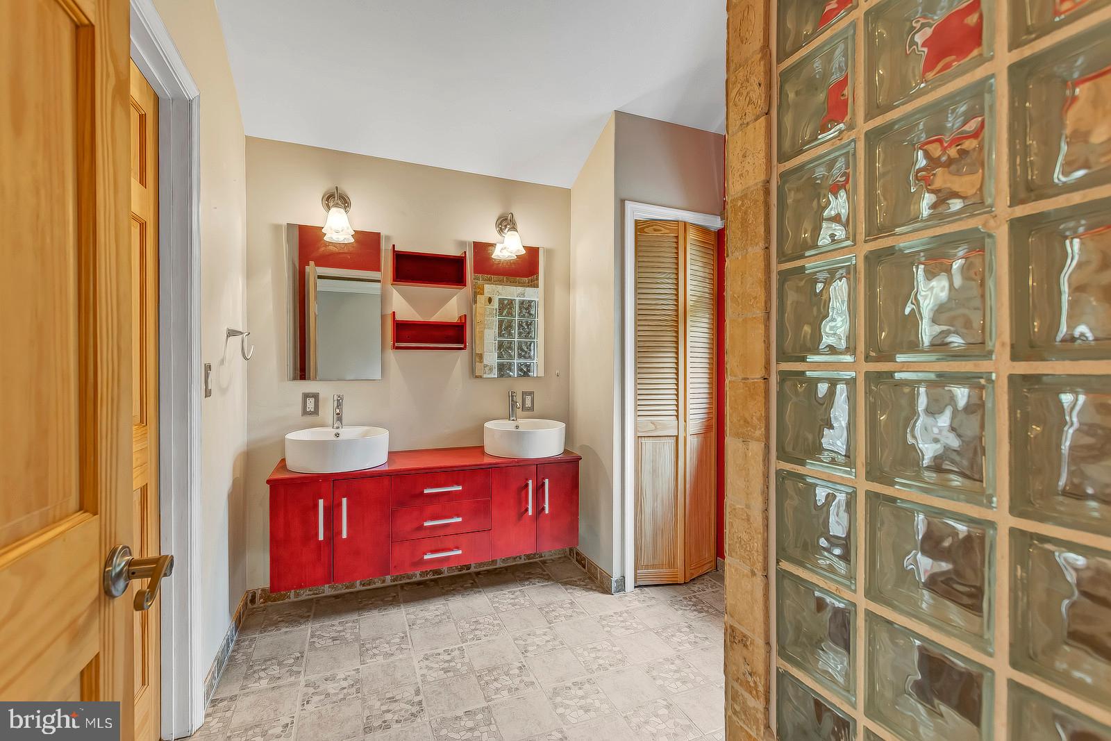 476 Bafford Road Lusby, MD 20657 - Photo 21 of 28 Master Bathroom
