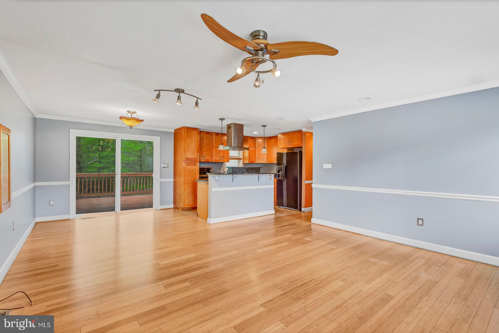 476 Bafford Road Lusby, MD 20657 - Photo 7 of 28 Living Room/Kitchen