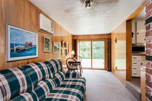 39 Clearwater Road Newton, MA 02462 - Photo 8 of 14 Gallery Image 8
