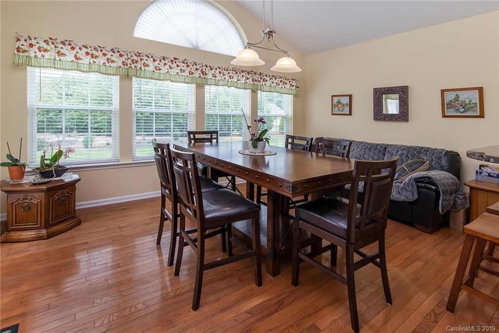 7811 Wiltshire Ridge Road Charlotte, NC 28269 - Photo 15 of 37 Gallery Image 15