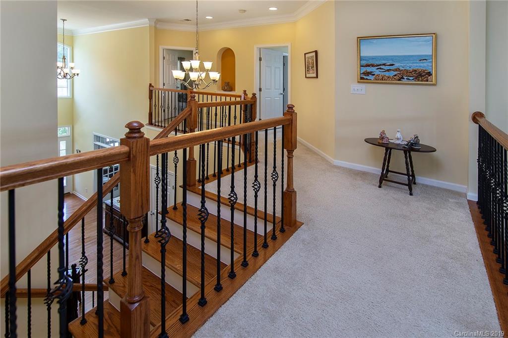 7811 Wiltshire Ridge Road Charlotte, NC 28269 - Photo 24 of 37 Gallery Image 24