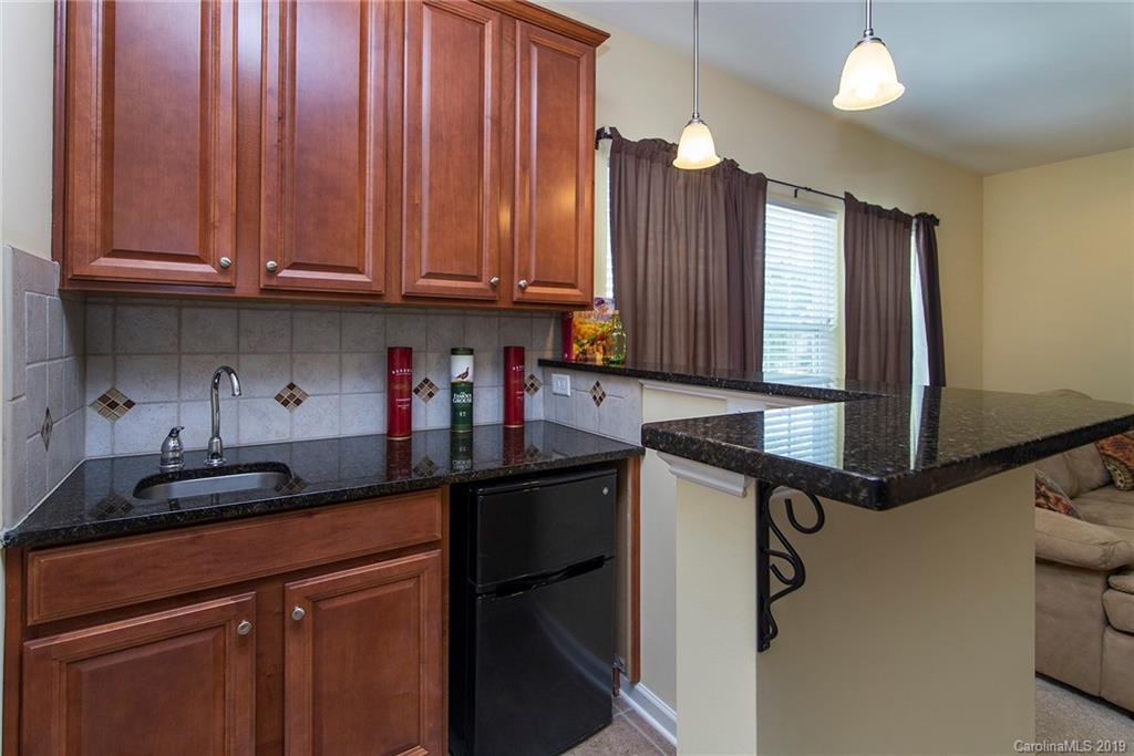 7811 Wiltshire Ridge Road Charlotte, NC 28269 - Photo 29 of 37 Gallery Image 29