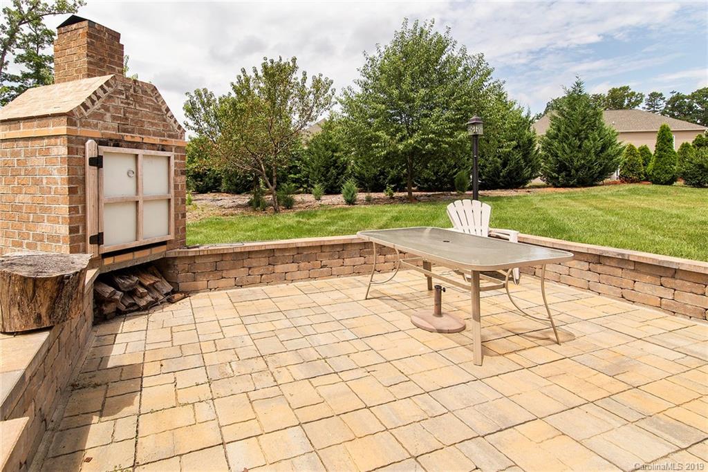 7811 Wiltshire Ridge Road Charlotte, NC 28269 - Photo 34 of 37 Gallery Image 34