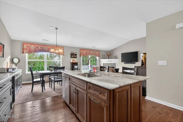 $325,000 | 114 Cherry Blossom Court, Rotterdam, NY 12306