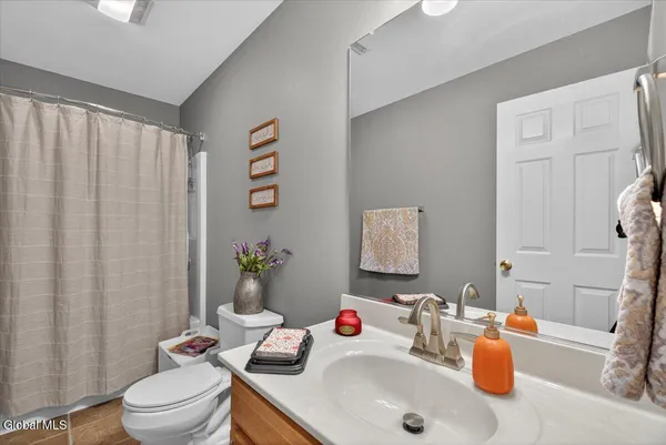 $325,000 | 114 Cherry Blossom Court, Rotterdam, NY 12306