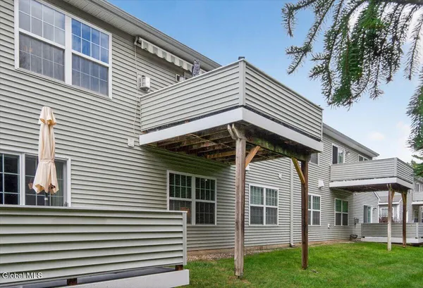 $325,000 | 114 Cherry Blossom Court, Rotterdam, NY 12306